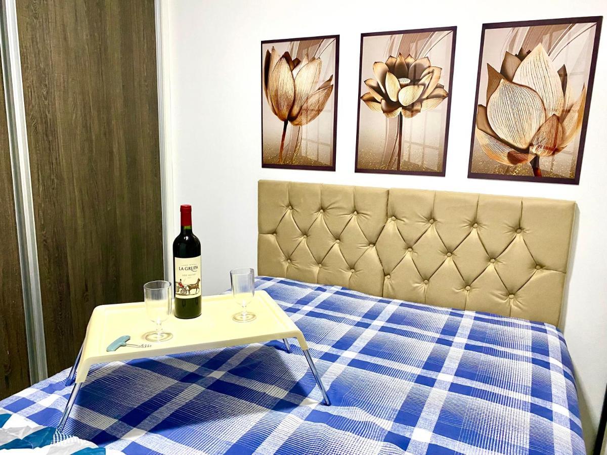 Apto No Centro Perto Do Shopping Com 2 Quartos De Casal Arcond Wifi Fibra Homeoffice E Garagem Em Dourados Exterior foto