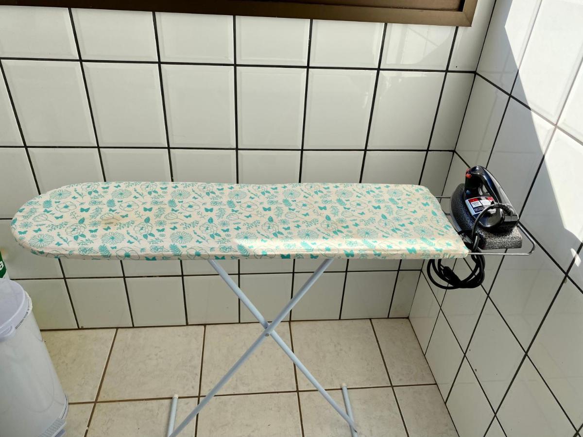Apto No Centro Perto Do Shopping Com 2 Quartos De Casal Arcond Wifi Fibra Homeoffice E Garagem Em Dourados Exterior foto