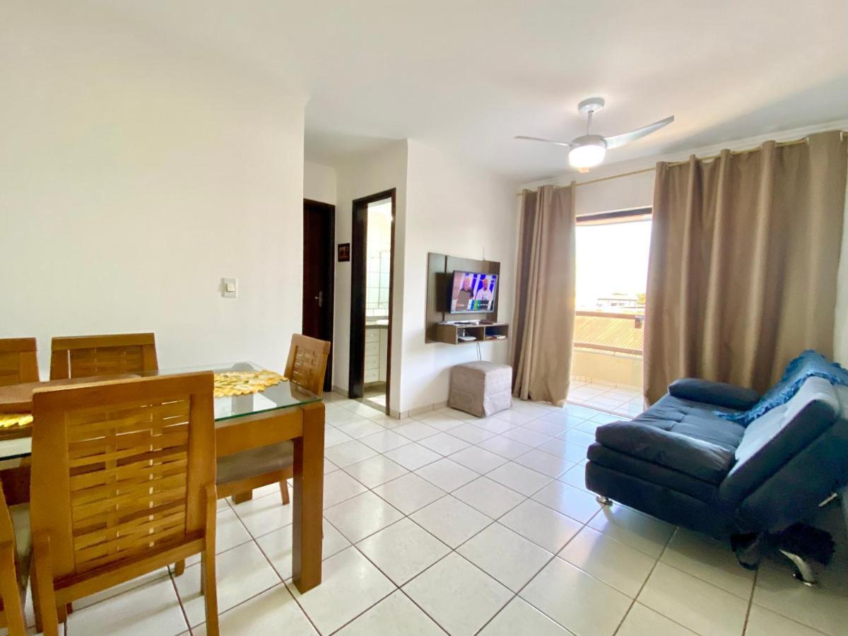 Apto No Centro Perto Do Shopping Com 2 Quartos De Casal Arcond Wifi Fibra Homeoffice E Garagem Em Dourados Exterior foto
